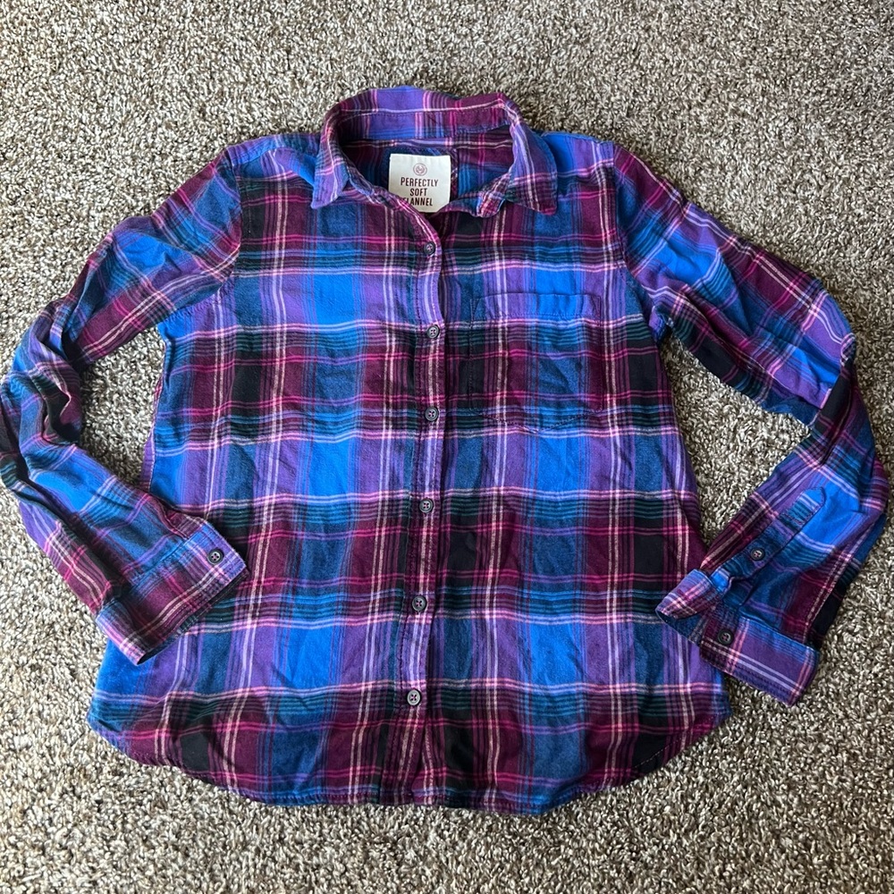 Soft flannel button up shirt